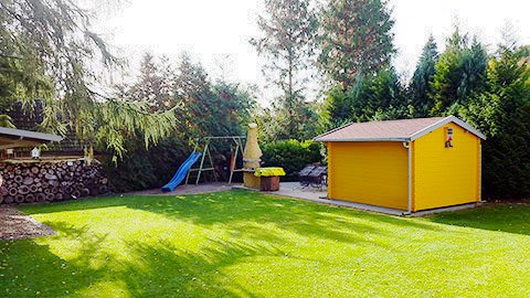 Grill- und Spielplatz am Ferienhaus