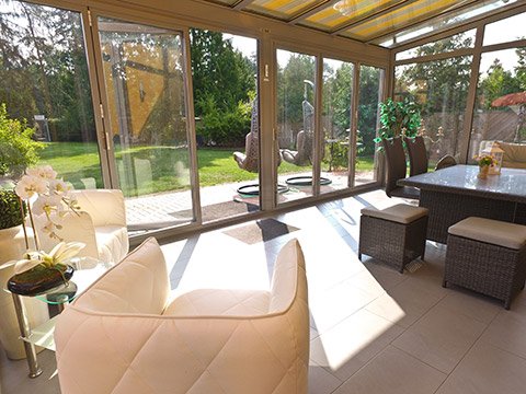 Einblick in den Wintergarten des Ferienhauses